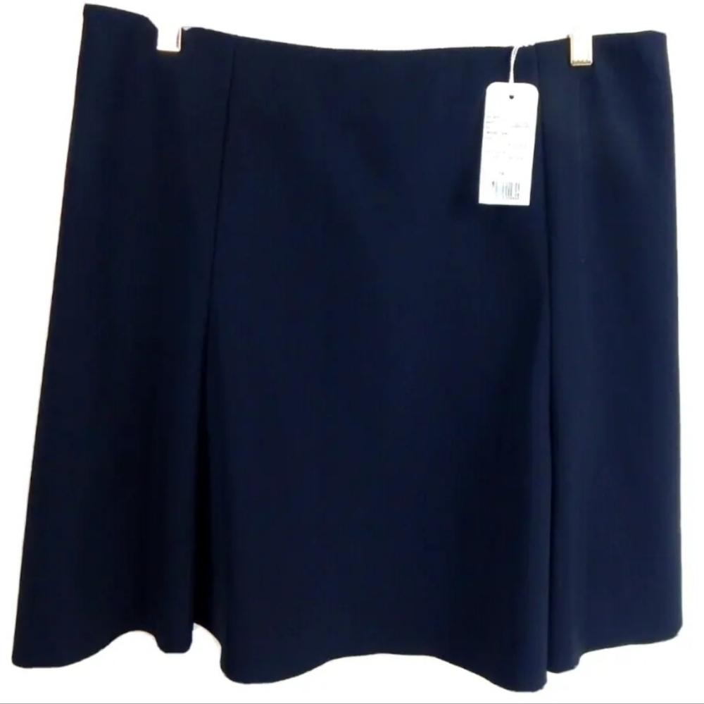 Akris Punto Neoprene Seamed Skirt